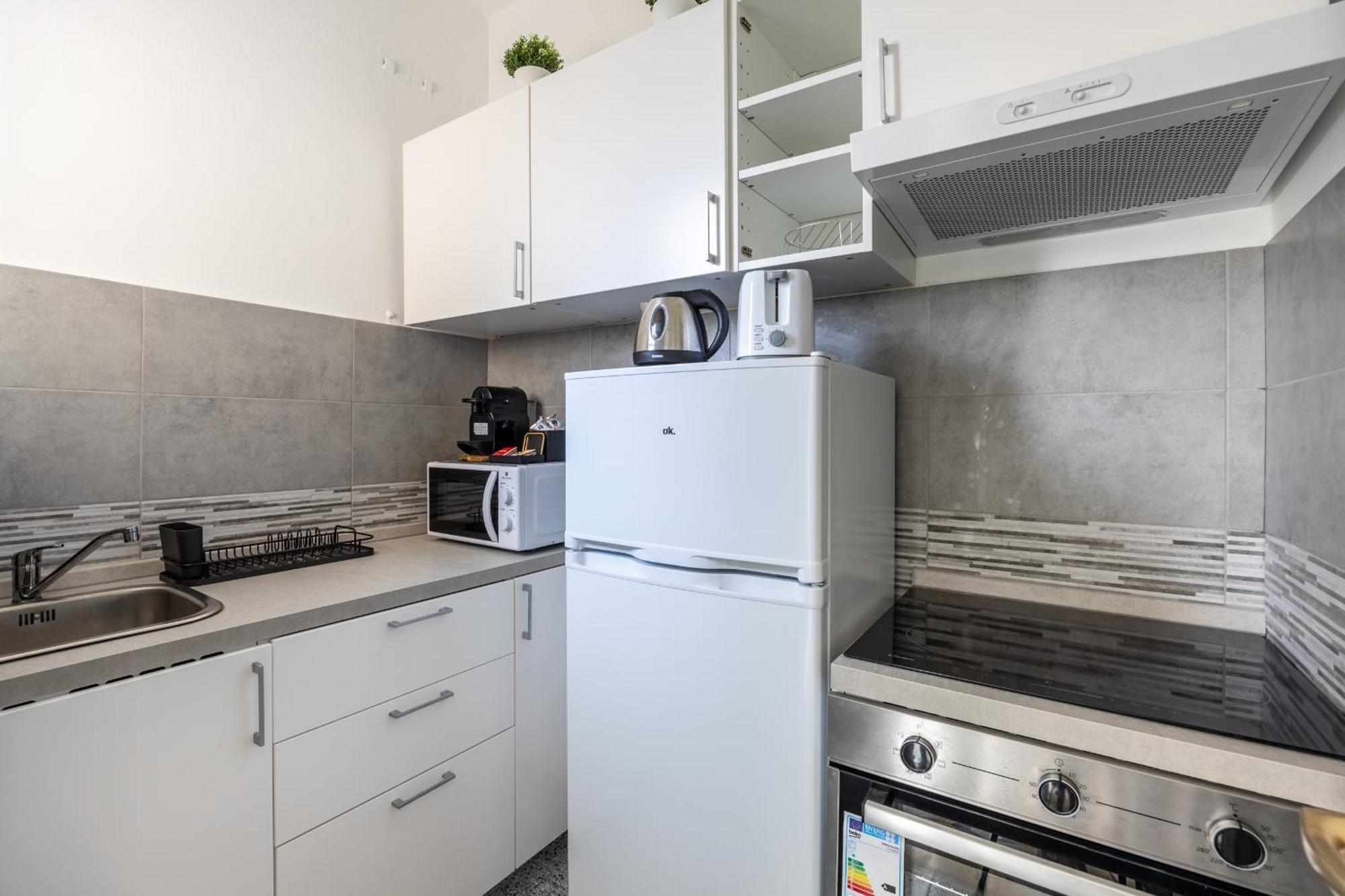 8 Min Dalla Metro Casa Elegante Con Netflix E Wifi Mailand Exterior foto
